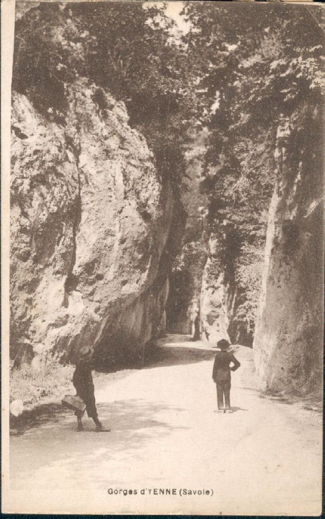 Gorges d'Yenne - l:634, h:1012