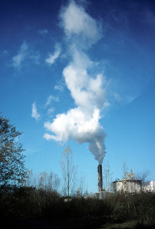 Neyron, usine d'incinération par temps de gel, 19 novembre 1995 - w:541, h:800, 276996, JPEG