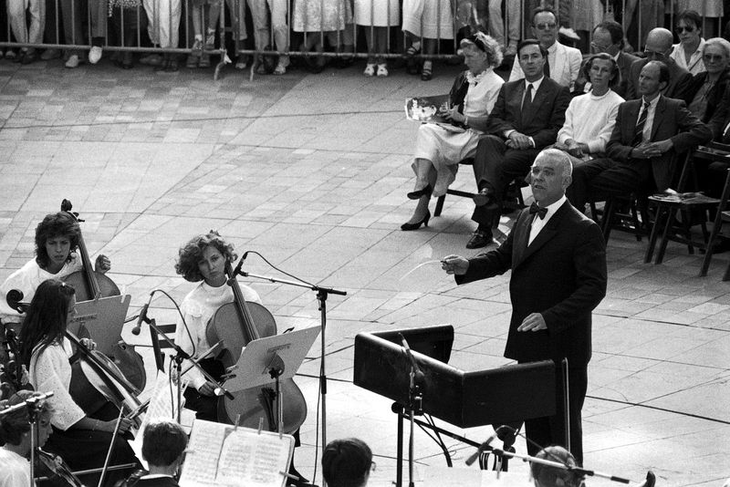 Auditorium de Lyon, concert en plein air, octobre 1985 - w:800, h:534, 106679, JPEG