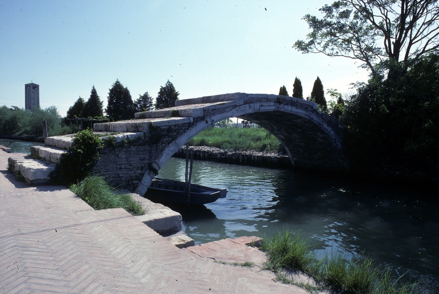 Burano, Ponte di diavolo