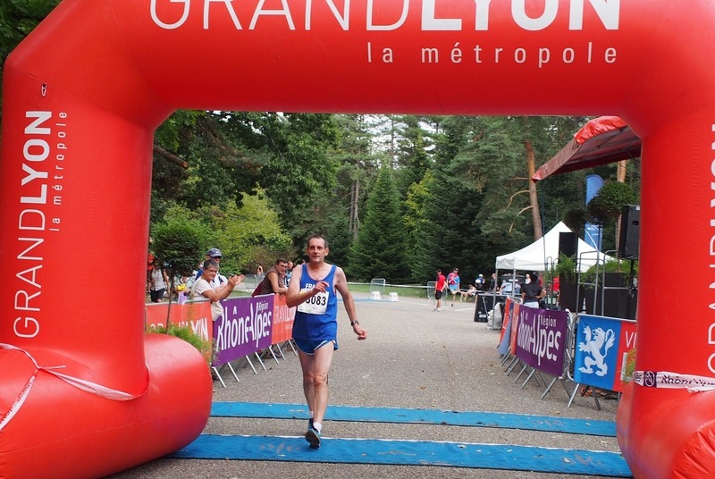 WMAC Lyon 2015, 14 août, 20km M55+60, arrivée de Gérard Perez - l:800, h:536, 174817, JPEG