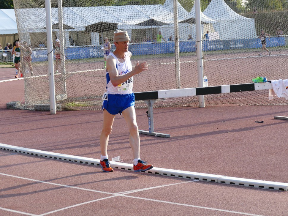 WMAC Lyon 2015, 6 août, 5000m M60, Dominique Guebey (2468) #10369 - l:970, h:727, 292701, JPEG