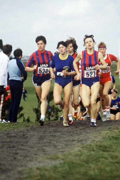 Martine Laurent (522), Rosario Murcia, Agnès Sergent (521), Cross de Dijon 1985, #916 - l:400, h:600, 150683, JPEG