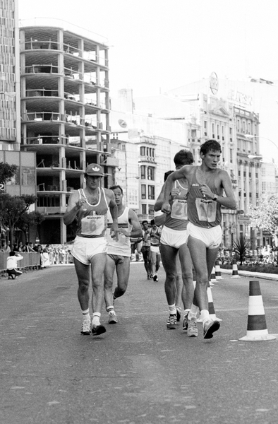 La Corogne 1988, groupe de chasse - w:394, h:600, 163861, JPEG La Corogne 1988, groupe de chasse - w:394, h:600, 163861, JPEG