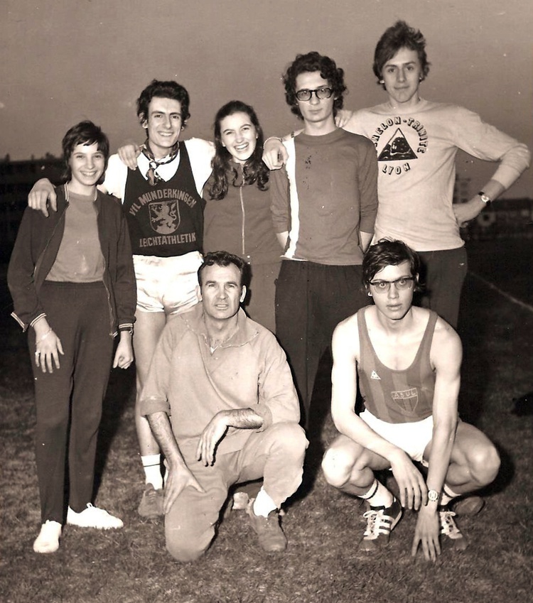 1971, les marcheurs de l'ASULyon, Catherine Ollier, Gérard Perez, Elisabeth "Betty" Ollier, Robert Mattera, Dominique Cotton, Angel Navarro, Dominique Guebey - l:750, h:849, 250801, JPEG 1971, les marcheurs de l'ASULyon, Catherine Ollier, Gérard Perez, Elisabeth "Betty" Ollier, Robert Mattera, Dominique Cotton, Angel Navarro, Dominique Guebey - l:750, h:849, 250801, JPEG