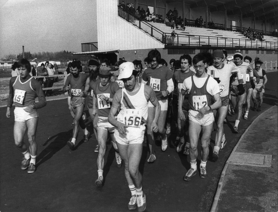 Décines 1974, une heure marche, départ