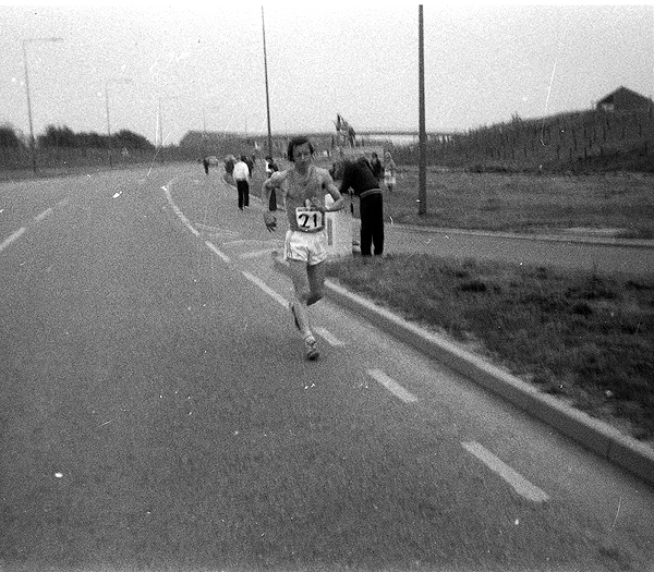 20km, Dominique Guebey en chasse - l:600, h:525, 284302, JPEG