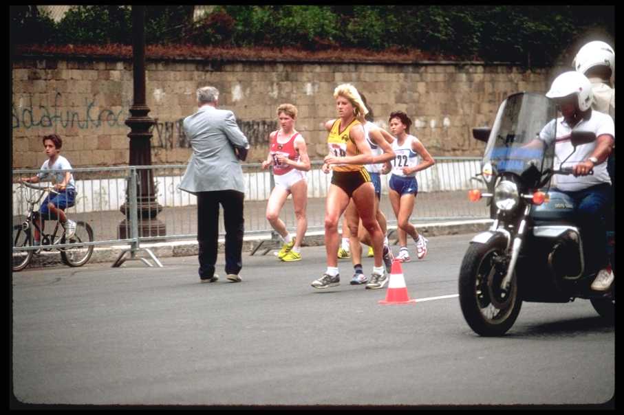 Elena Nikolaeva, Kerry Saxby, Yan Hong