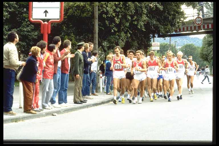 Stuttgart 1986 Championnats d’Europe 20km, Sortie du stade, #1488 - l:768, h:512, 59004, JPEG