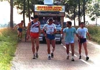 Jean Cecillon et son equipe Paris-Colmar 2001 l:344, h:243
