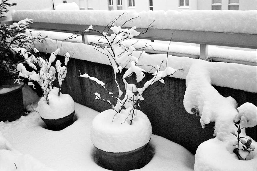 Balcon enneigé w:900, h:600, 82524, JPEG Balcon enneigé w:900, h:600, 82524, JPEG