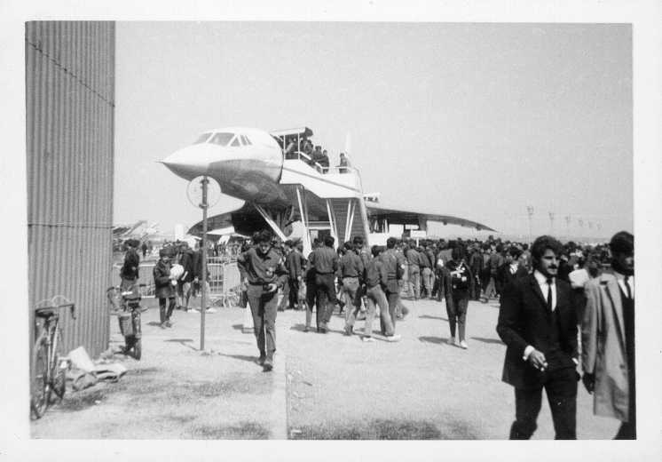 Le Concorde au Bourget, avril 1968 l:746, h:520