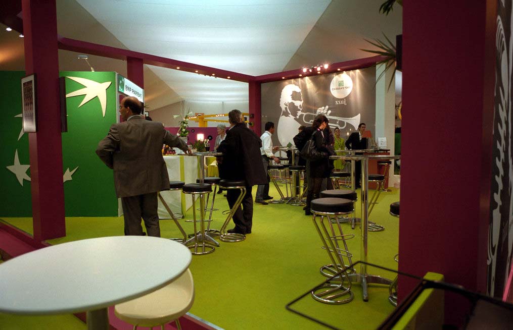 Interieur sans flash / indoor available light w:1015, h:654, 76765, JPEG Interieur sans flash / indoor available light w:1015, h:654, 76765, JPEG