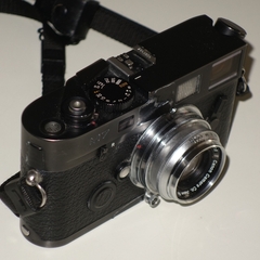 Canon S 35/2.8 sur un Leica M7 w:240, h:240, 77510, JPEG
