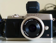 Olympus Pen E-P5 et viseur VF-4 l:240, h:184