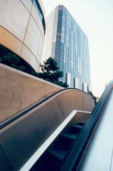 Photo d'architecture, objectif 17mm super-grand-angle l:464, h:700 Photo d'architecture, objectif 17mm super-grand-angle l:464, h:700