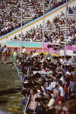 Canon FD / EF 1200mm 1:5.6 l:306, h:455, 51921, JPEG Canon FD / EF 1200mm 1:5.6 l:306, h:455, 51921, JPEG